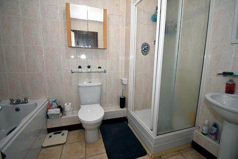 77 Gras Lawn, Exeter, EX2 4SZ