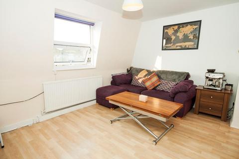1 bedroom apartment for sale, Mile End Road, London E1