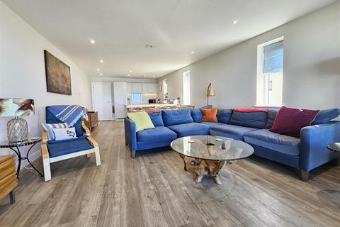 3 bedroom apartment for sale, Ponsmere Road, Perranporth
