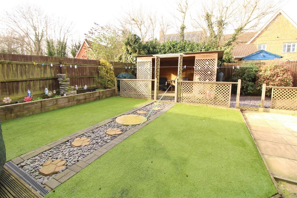 Morning Star Road, Daventry 4 bed detached house for sale £350,000