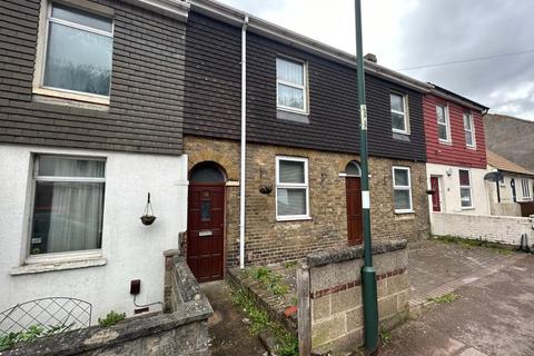 3 bedroom terraced house for sale, Upper Luton Road, Chatham