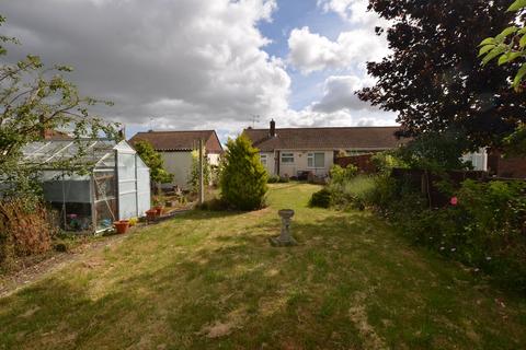 2 bedroom semi-detached bungalow for sale - Granville Avenue, Northborough, Peterborough, PE6