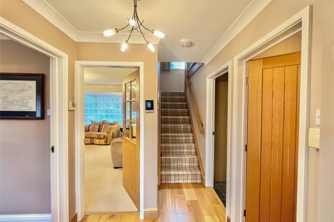 2 Alnwick Close, Whickham, Newcastle Upon Tyne, NE16 5ZD