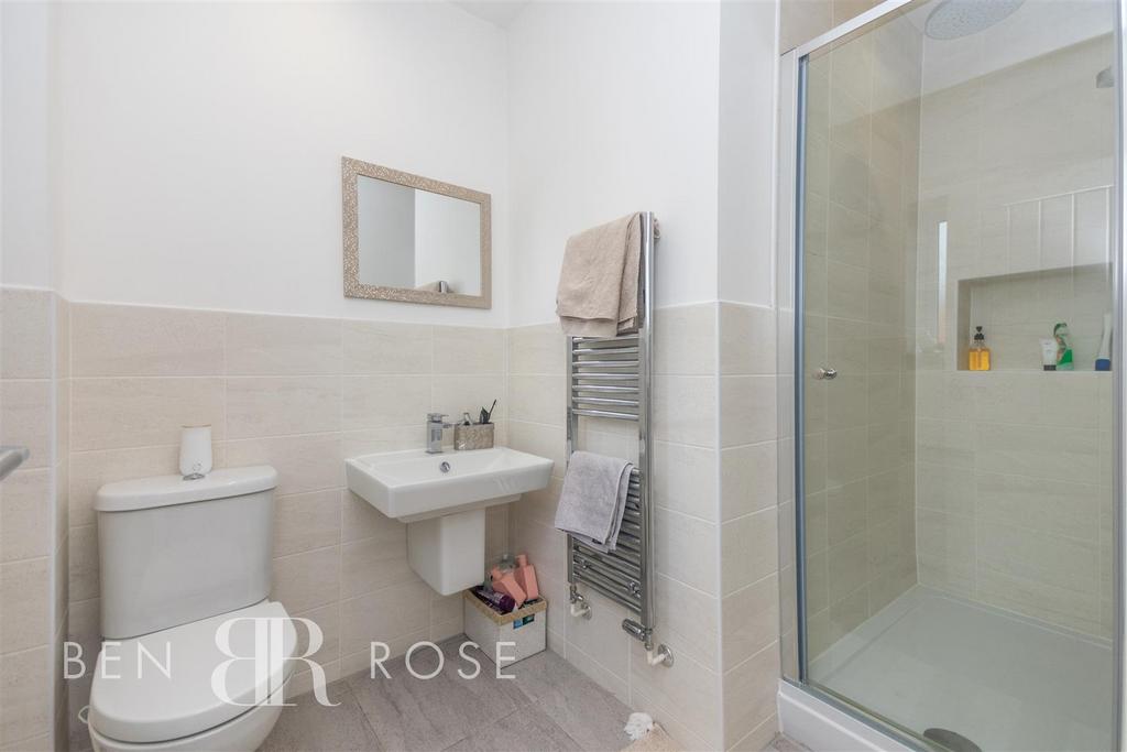 Master Ensuite