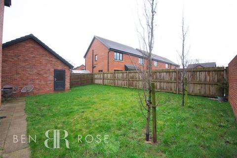 4 bedroom detached house for sale, Foxtail Close, Leyland