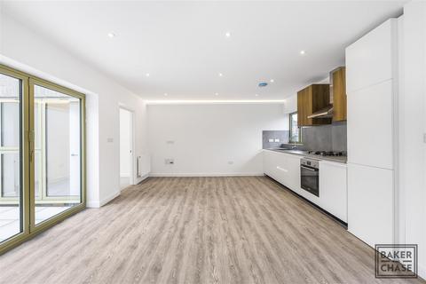 1 bedroom mews for sale, Brook Mews, London N13