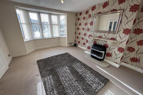 3 bedroom semi-detached house for sale, Courtney Way, Kingswood, Bristol