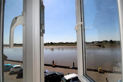 2 bedroom apartment for sale, South Quay, King's Lynn