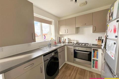 3 bedroom semi-detached house for sale, Wedgewood Way, Knottingley