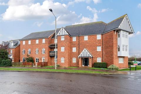 2 bedroom flat for sale, Wadsworth Court, Bedford