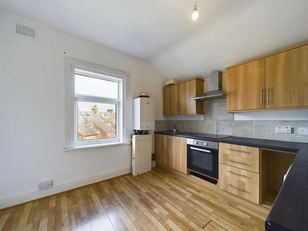 Kitchen: