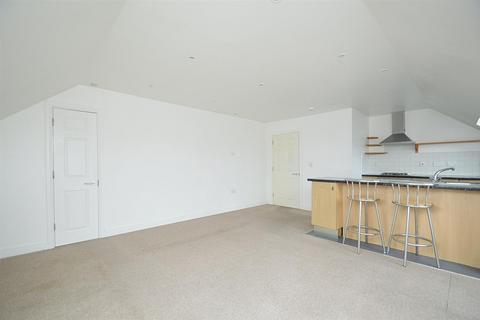 2 bedroom apartment for sale, SHORT WALK TO BEACH * SANDOWN