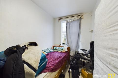 2 bedroom flat for sale, Sheepcote Road, Harrow