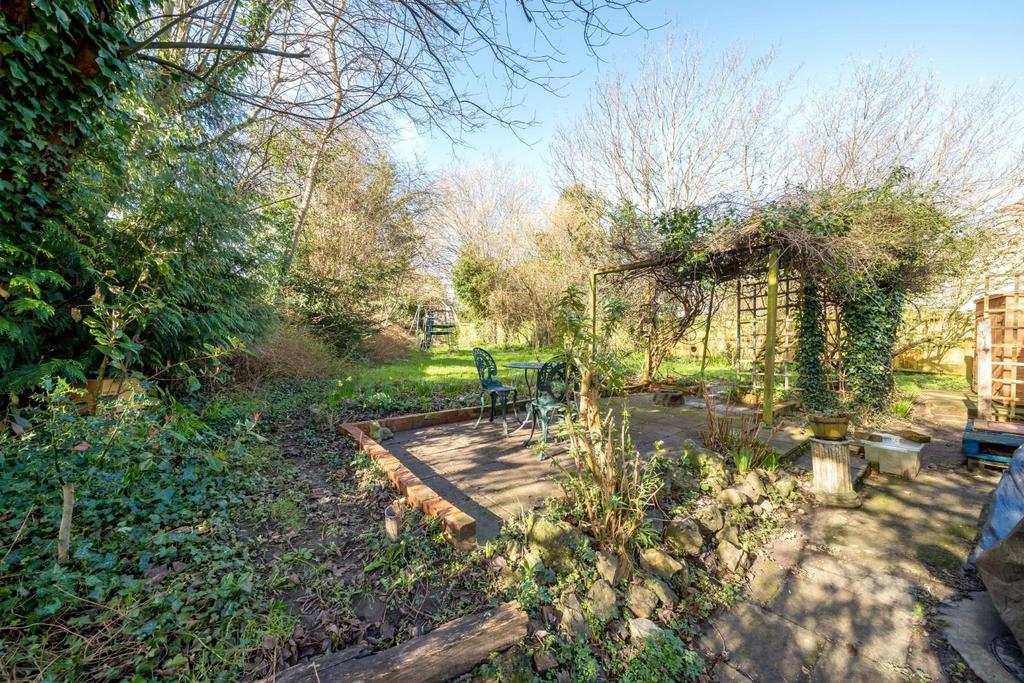 Norman Road, West Malling 3 bed semidetached house for sale £399,995