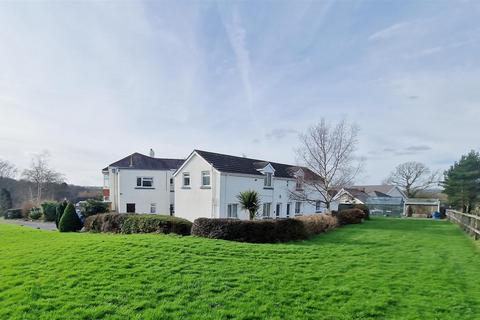 8 bedroom property with land for sale, Bolahaul Road, Cwmffrwd,