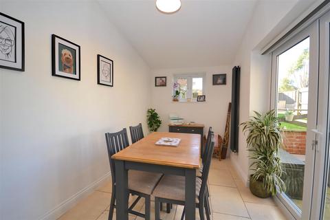 8a Ackerman Road, Dorchester, DT1 1NZ