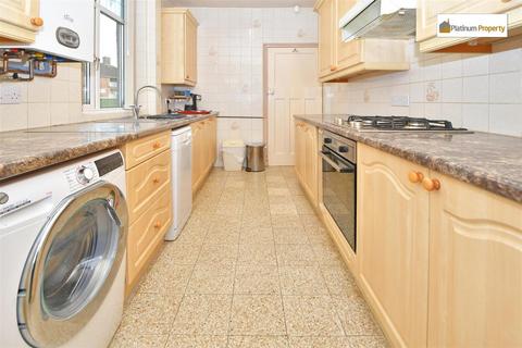 5 Adamthwaite Drive, Blythe Bridge, Stoke-on-trent, ST11 9HL