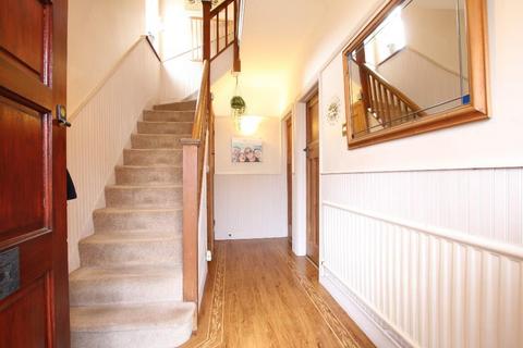 15 Sunmead Close, Fetcham, Leatherhead, KT22 9AP