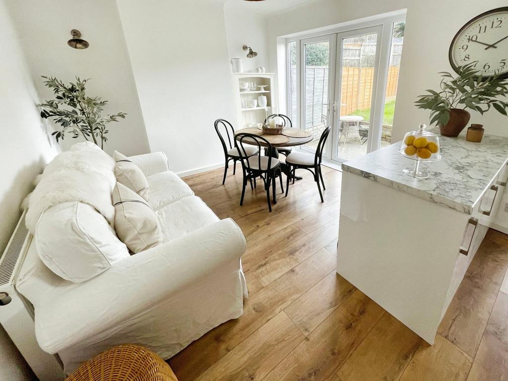 Open Plan Kitchen/Family/Dining