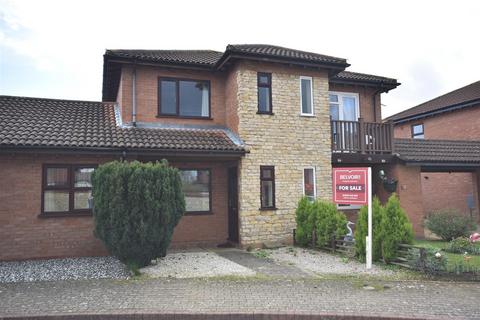 3 Elmgarth, Sleaford, NG34 7FJ