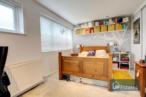 3 Carver Close, Coventry, CV2 5NJ