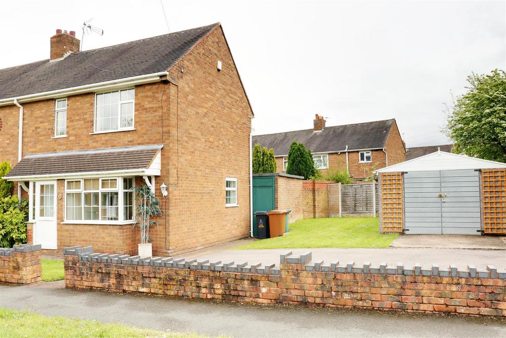 Barns Lane, Rushall, Walsall 2 bed end of terrace house £850 pcm (£