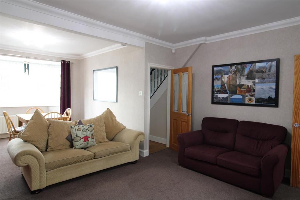 Salters Lane North, Darlington 3 bed semidetached house for sale £