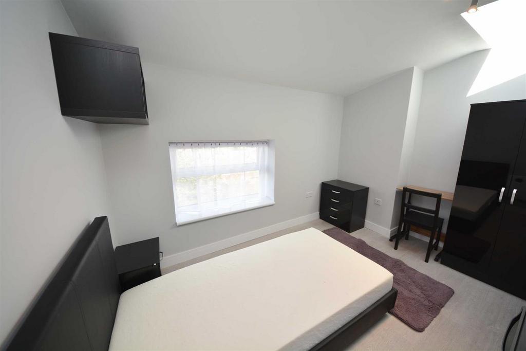 Cowley Hill Lane, St Helens, WA10 2AW 1 bed in a house share to rent