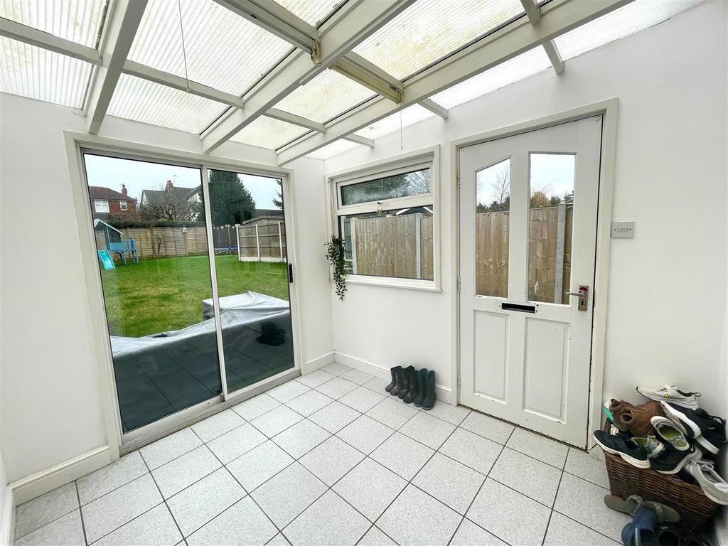 SUN ROOM - Copy.jpg