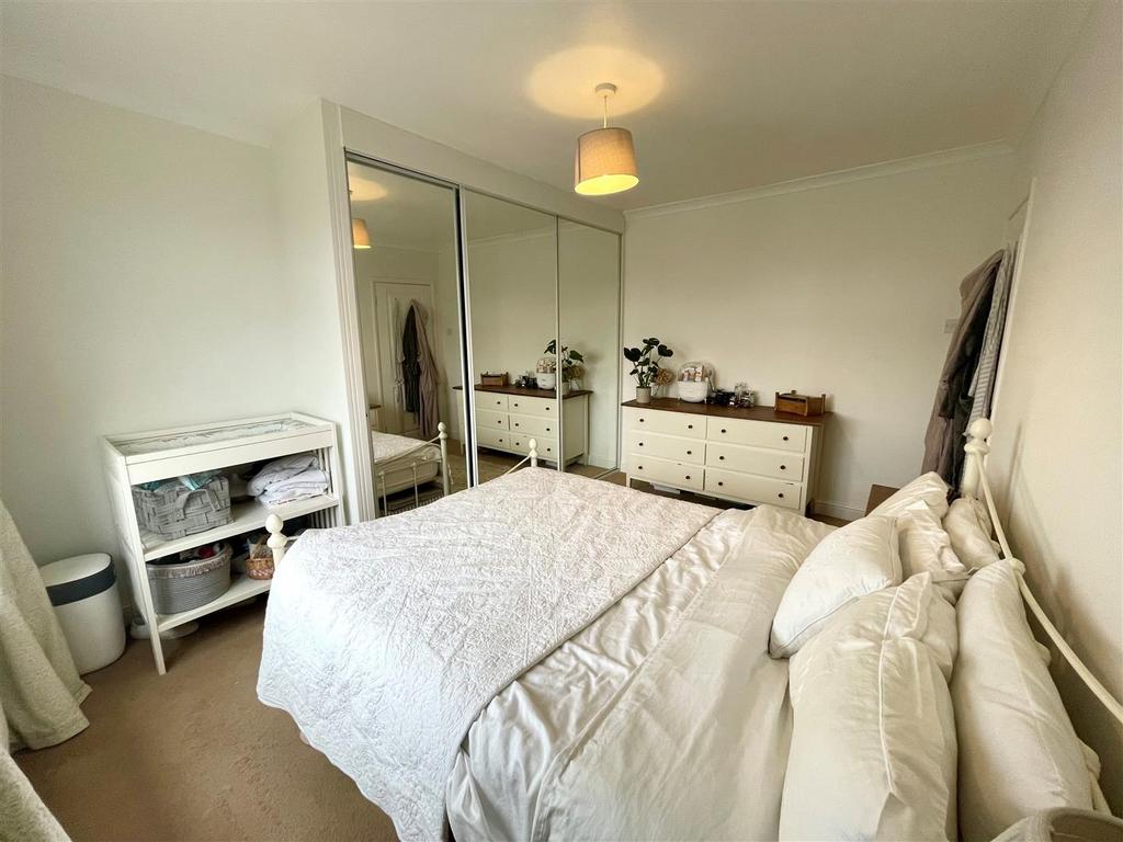 BEDROOM - Copy.jpg