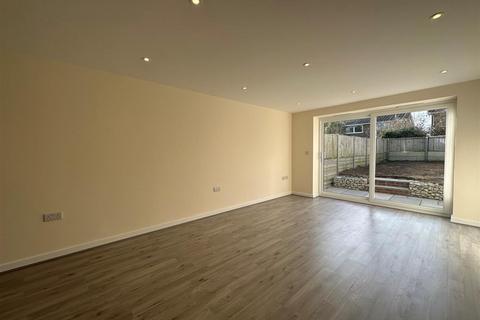 2 bedroom end of terrace house to rent - Verwood Close, Canterbury