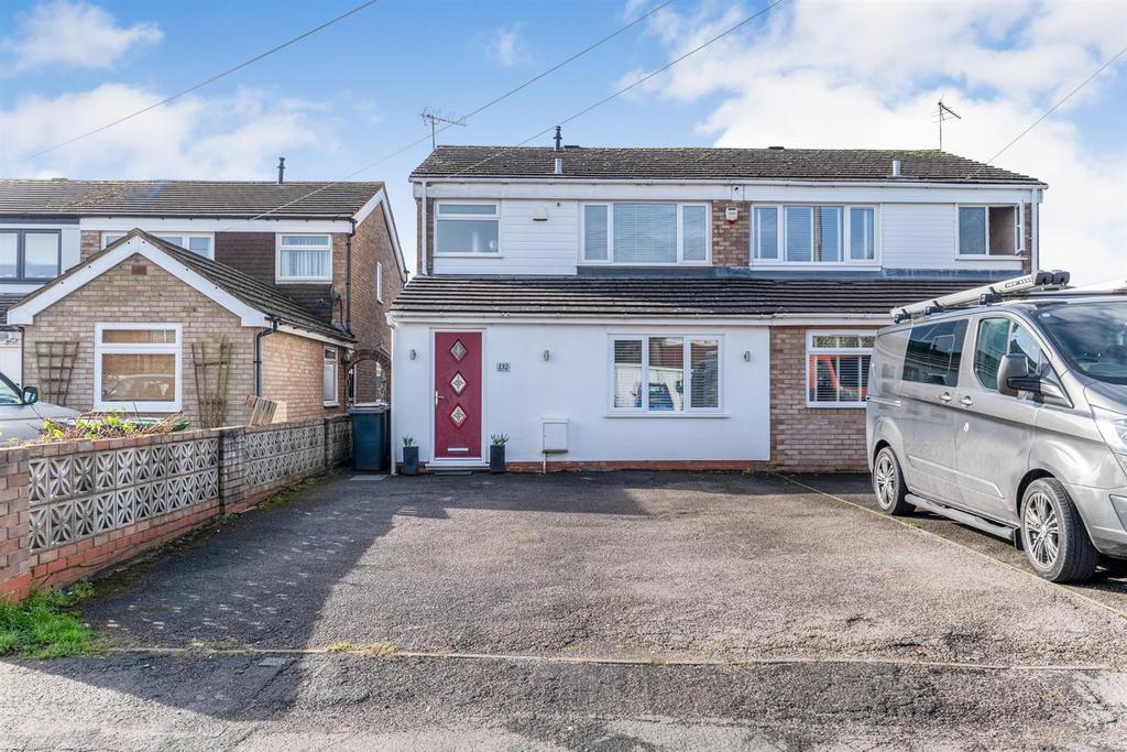 Sherbourne Avenue, Nuneaton 5 bed semidetached house for sale £295,000