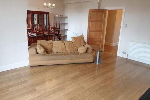 4 bedroom apartment to rent, Kenilworth Court, Hagley Road, Edgbaston