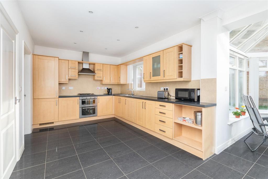 Kitchen/Breakfast Room