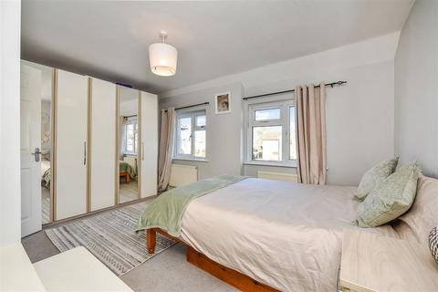 6 Birch Close, Romsey, SO51 5SQ