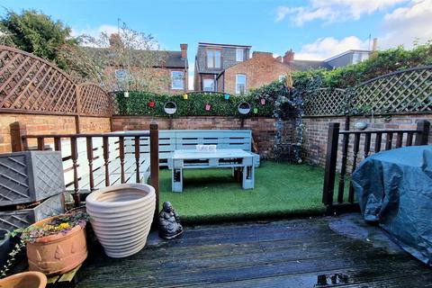3 bedroom terraced house for sale - Dudley Street, Bedford