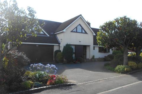 5 bedroom detached house to rent, Church Road, Tarleton