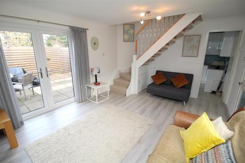 2 bedroom house to rent - Labrador Drive, Poole
