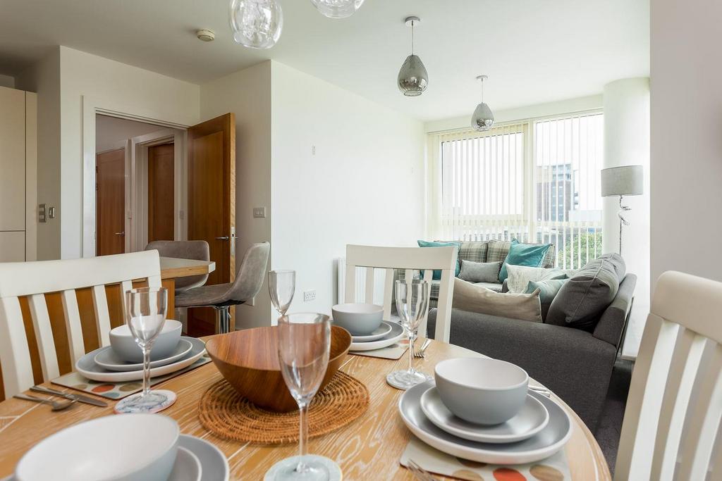 88 Dolphin Quays-ph17 web300.jpg