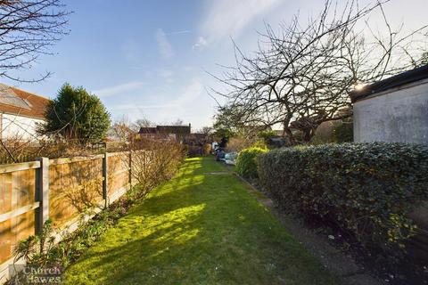 35 Crescent Road, Heybridge, Maldon, CM9 4SJ