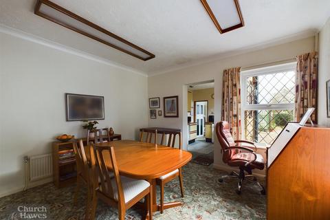 35 Crescent Road, Heybridge, Maldon, CM9 4SJ