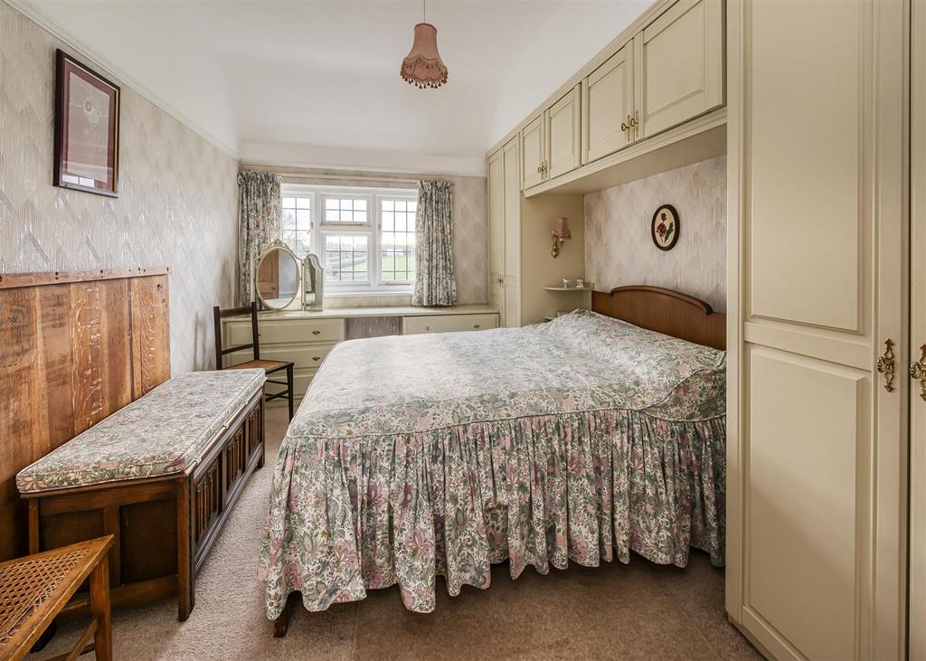 Trentham-bed3.jpg