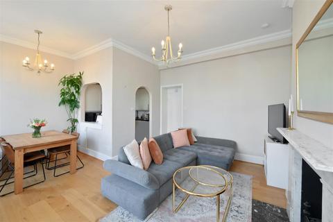 2 bedroom apartment to rent, Gordon Place, Kensington, W8