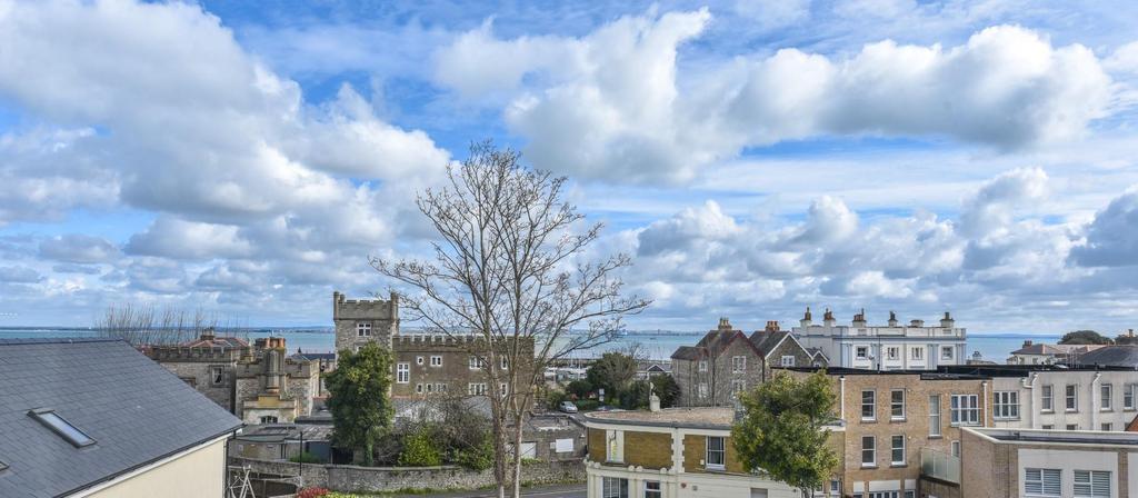 Views to the Solent and Ryde Beach