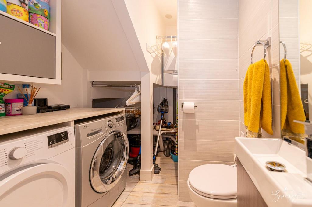 Utility Room Furnished