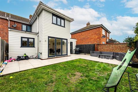 4 bedroom house for sale, Chandlers Close, West Mersea Colchester CO5