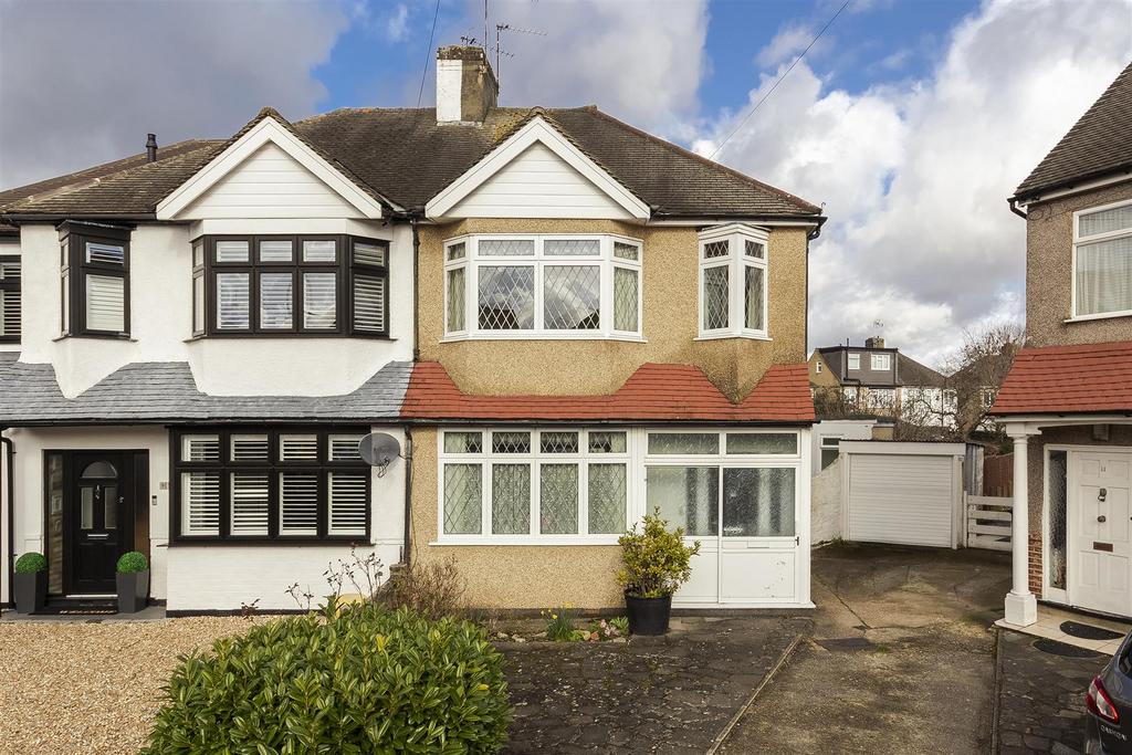 Allgood Close, Morden SM4 3 bed semidetached house for sale £600,000