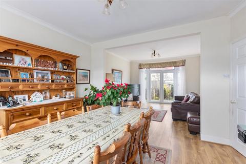 10 Allgood Close, Morden, SM4 4PA