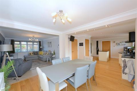 6 bedroom detached house for sale, Carlton Close, Off Racecourse Lane, Shrewsbury