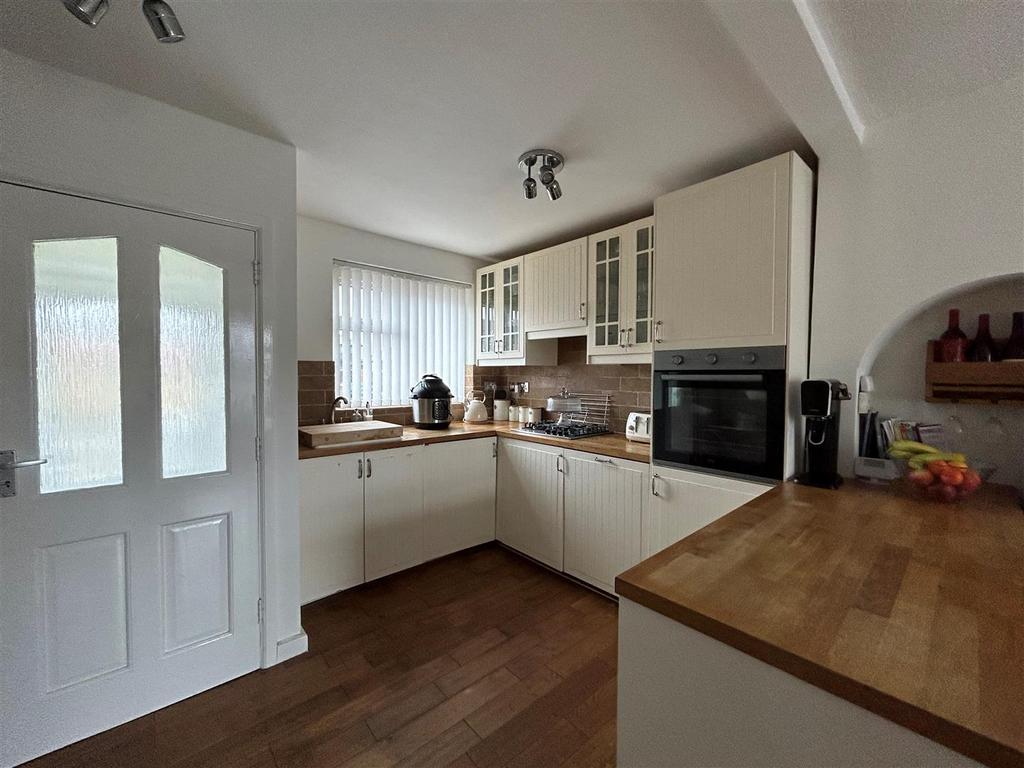 Rowley Village, Rowley Regis 3 bed semidetached house for sale £245,000
